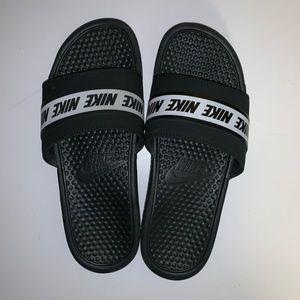 Nike Slides Men Size 9